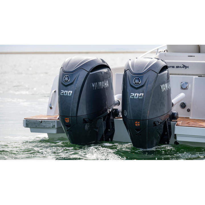 MOTEUR YAMAHA 200cv